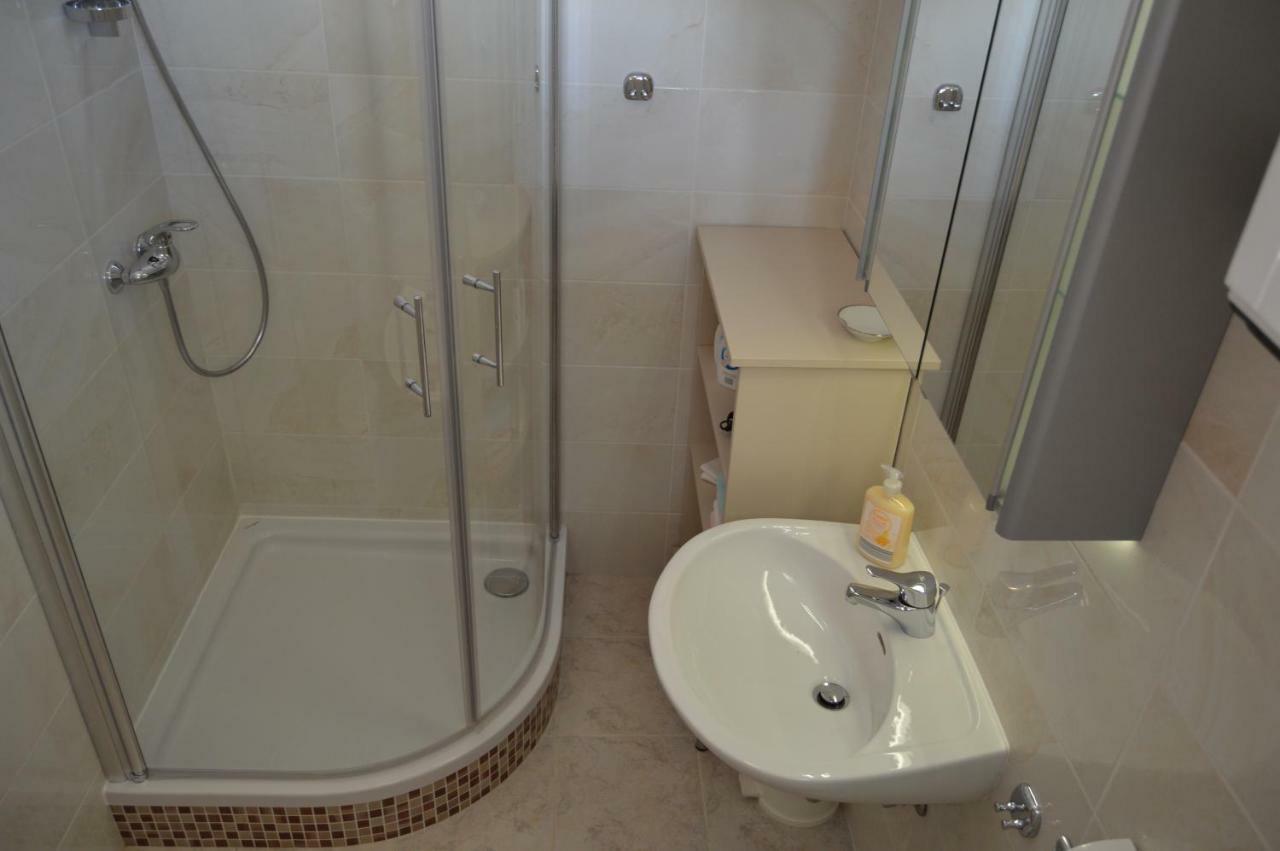 Apartmani Misic Ждрелац Экстерьер фото